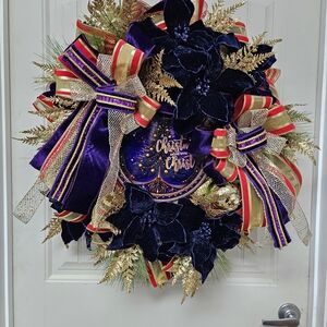 Luxurious Velvet and Gold Holiday Wreath